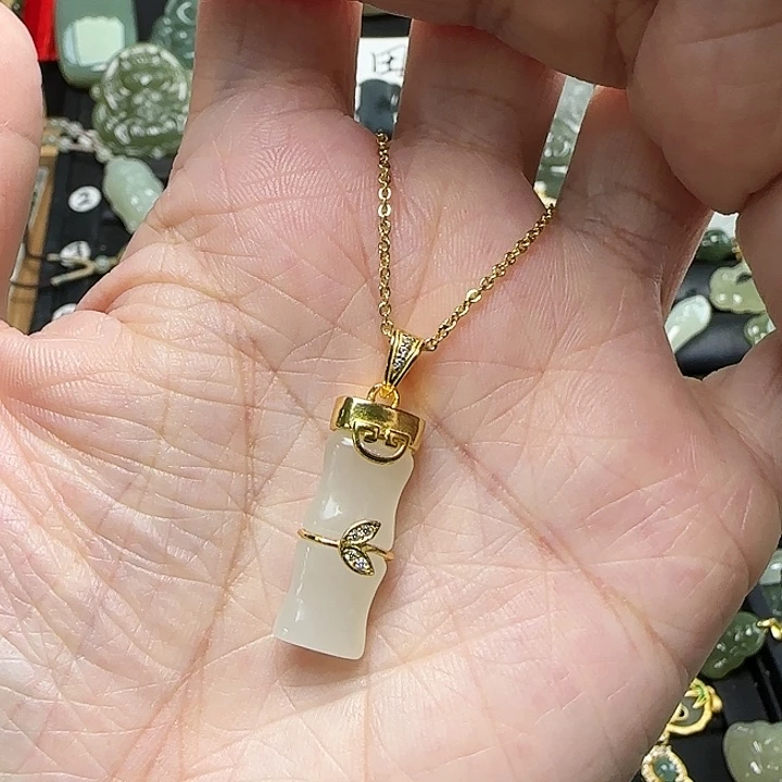 颈饰银S925镶嵌和田玉