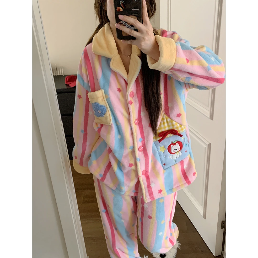 睡衣女冬季珊瑚绒加厚星星条纹印花可外穿卡通刺绣加绒家居服套装