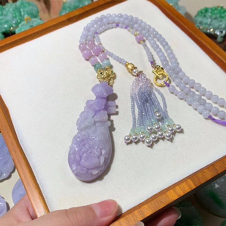 翡翠未镶嵌颈饰翡翠吊坠