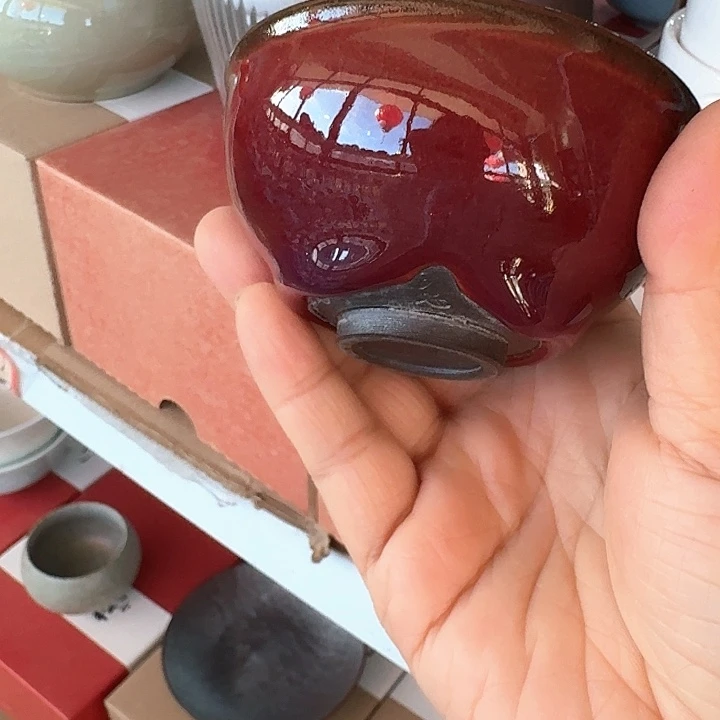 主人杯一个，瓷。。。