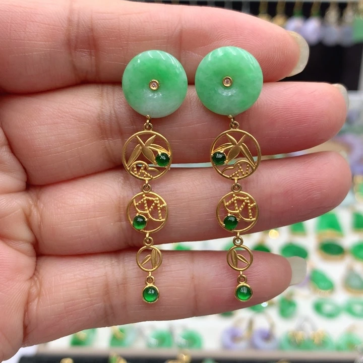 翡翠18K金镶嵌耳饰