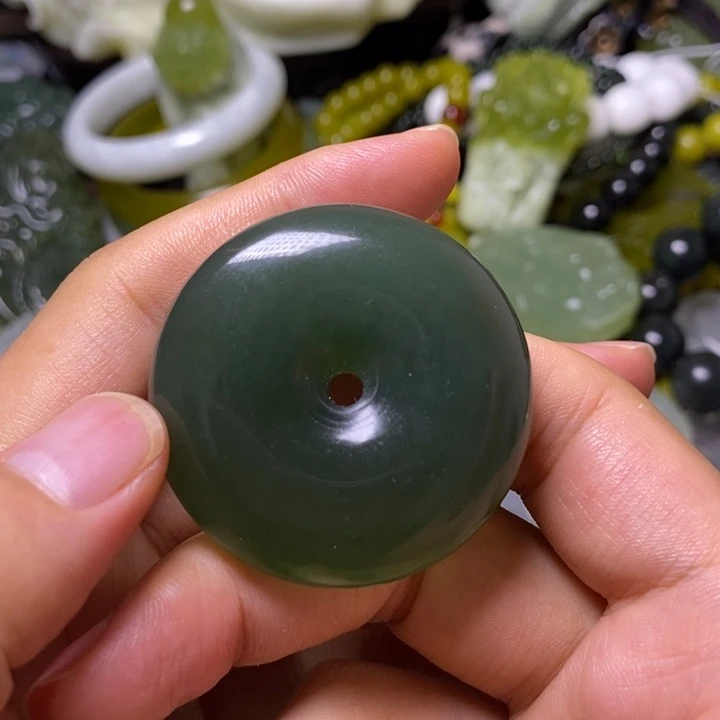 未镶嵌岫玉岫玉颈饰