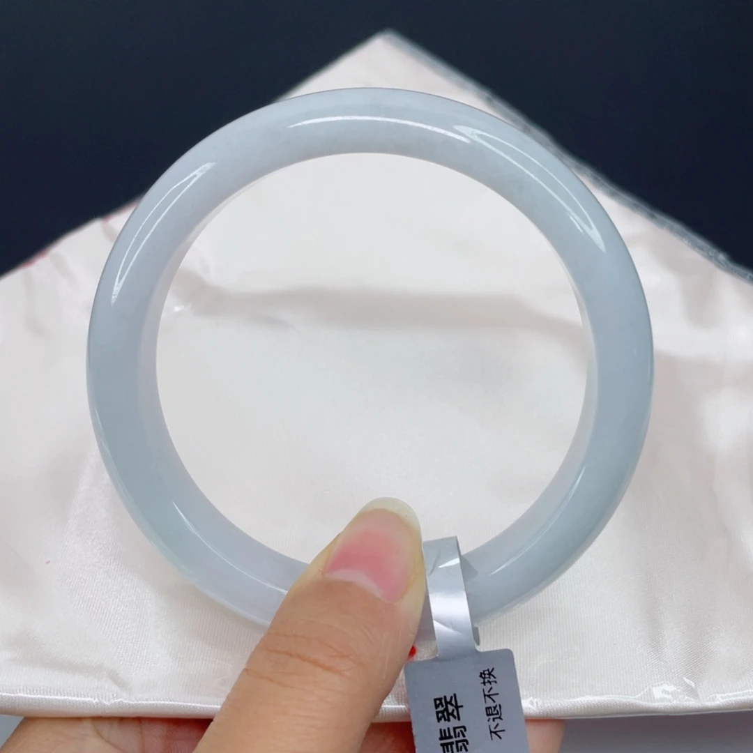 翡翠未镶嵌手镯A货翡翠手镯