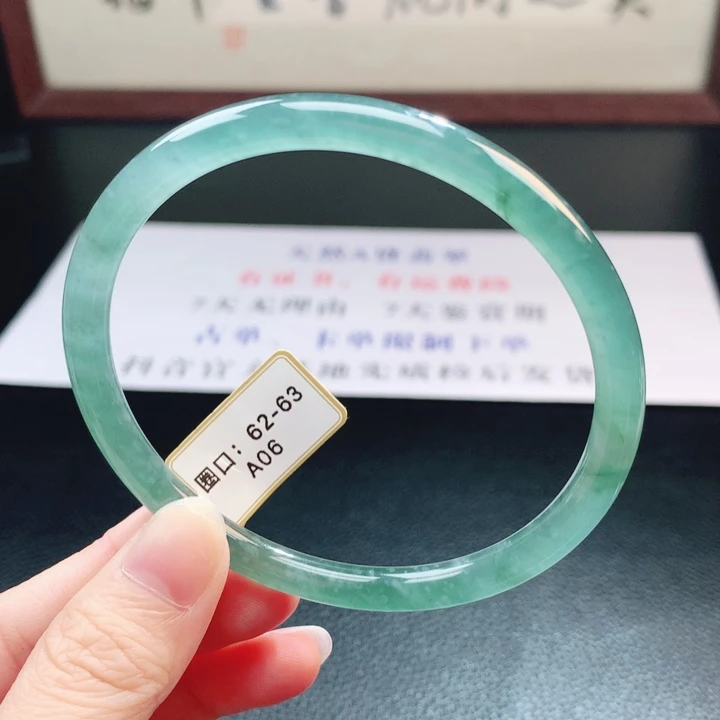 翡翠未镶嵌手镯翡翠手镯109