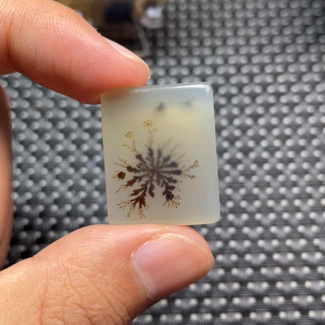 未镶嵌颈饰玛瑙/玉髓股*基