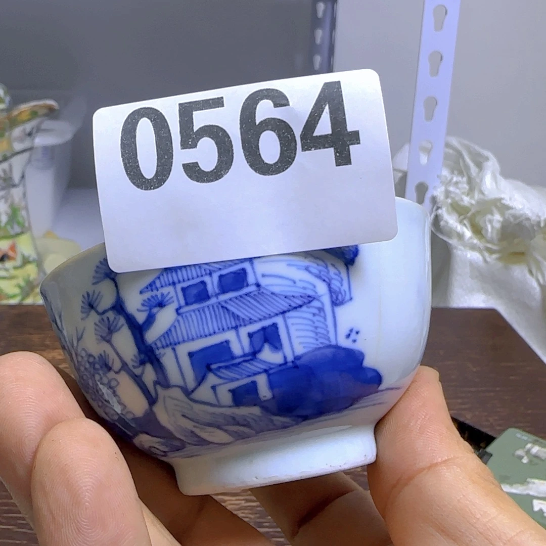 阳***人琉璃手工艺品瓷器摆件新工艺品