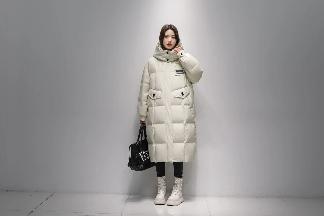 长款羽绒服女2025年新款加厚过膝白色鸭绒宽松连帽冬季外套30737