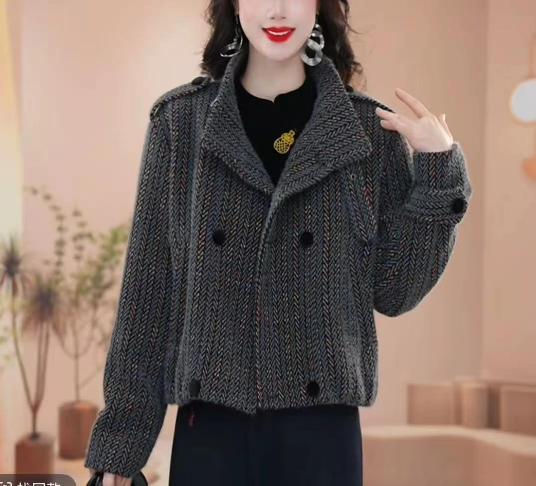 时尚百搭翻领短款休闲女士格子外套2025秋季款宽松减龄长袖上衣