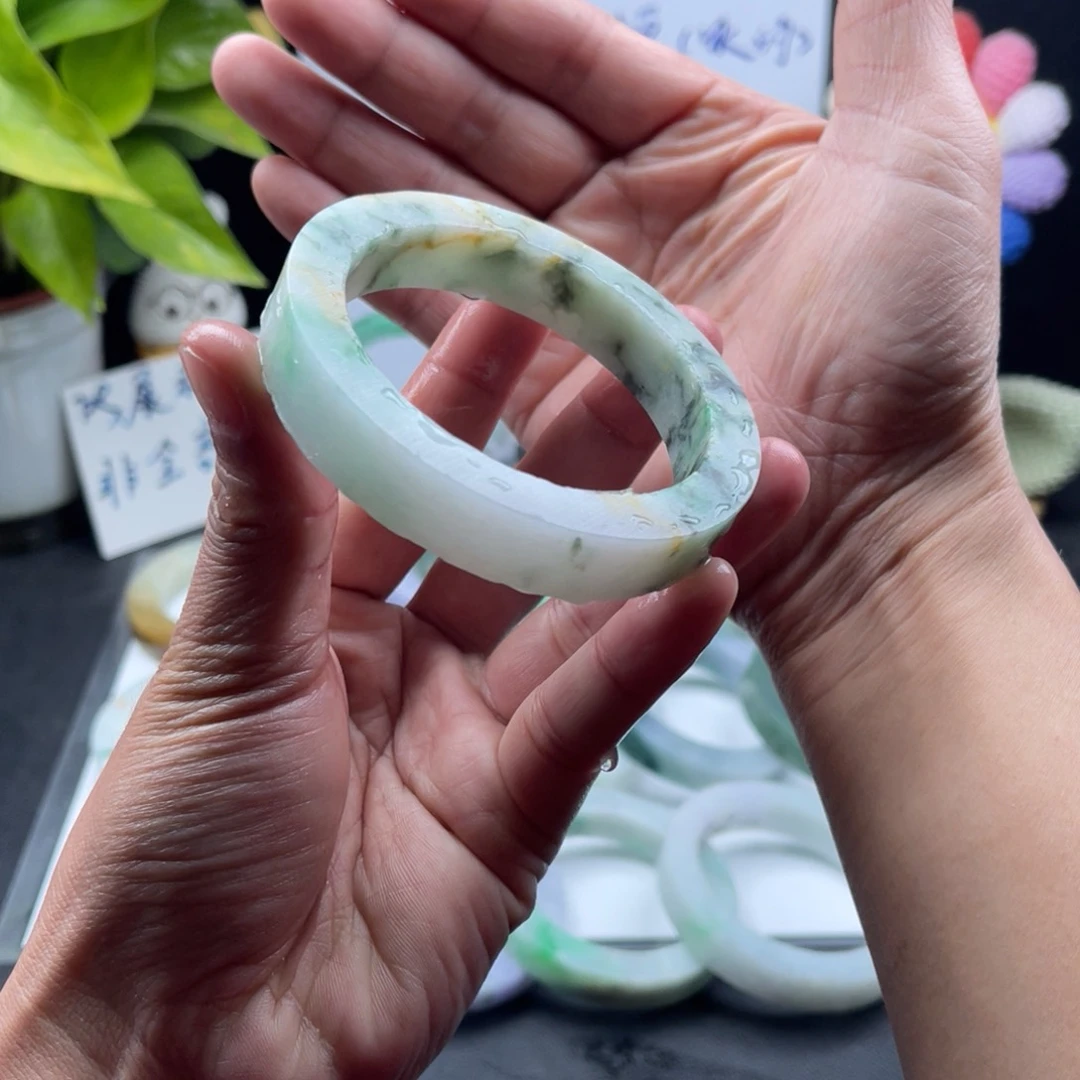 【闪购商品】定制翡翠59-60正圈未镶嵌手镯
