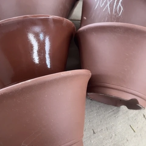 紫砂花盆100-5。       30-16