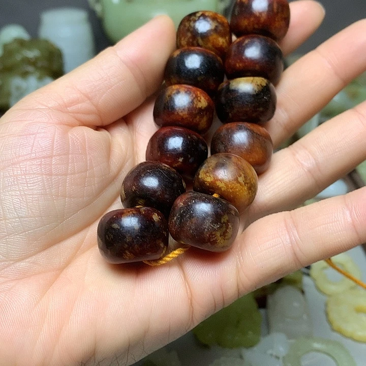 阳***后未镶嵌和田玉（糖玉）挂件