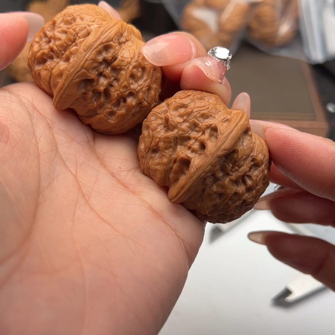 文玩核桃把件血麒麟41