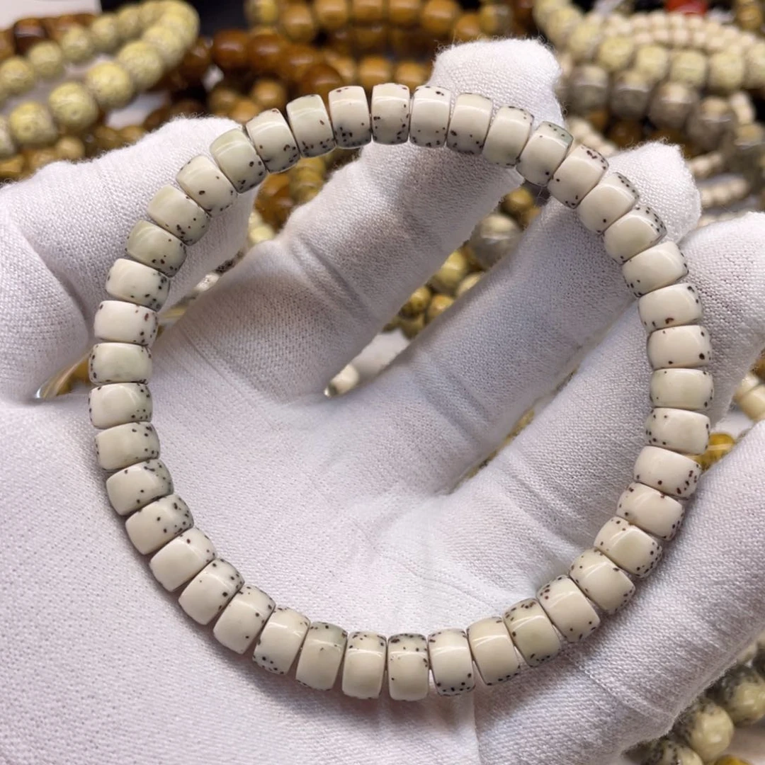 星月菩提吊坠石玉8/5药片河豚大留白小细星