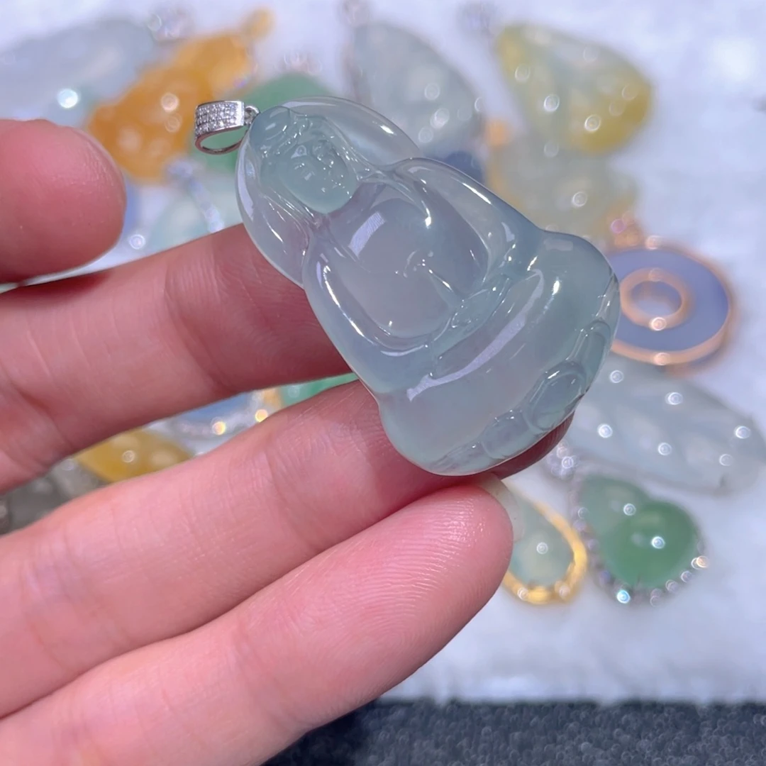 颈饰18K金镶嵌翡翠翡翠