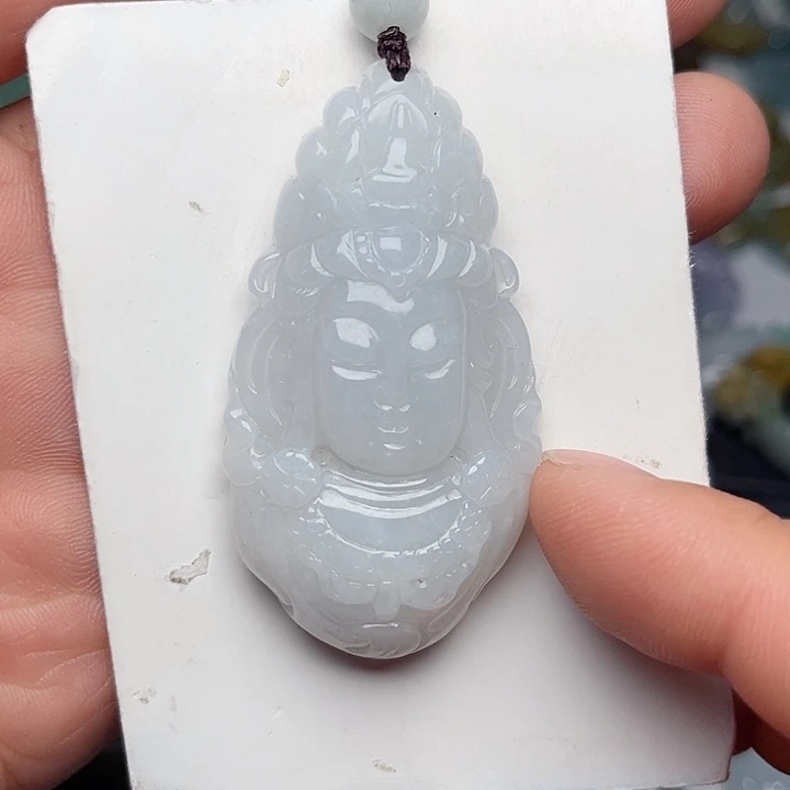 翡翠颈饰未镶嵌观音头