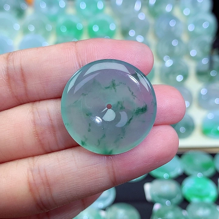 翡翠未镶嵌吊坠(不含链)26.8，5.0