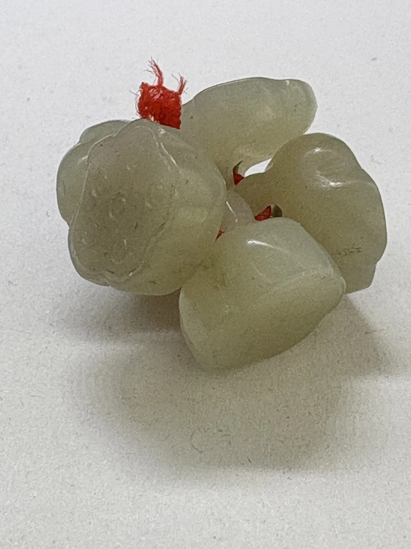 和田玉莲子纽扣五颗一套．．．