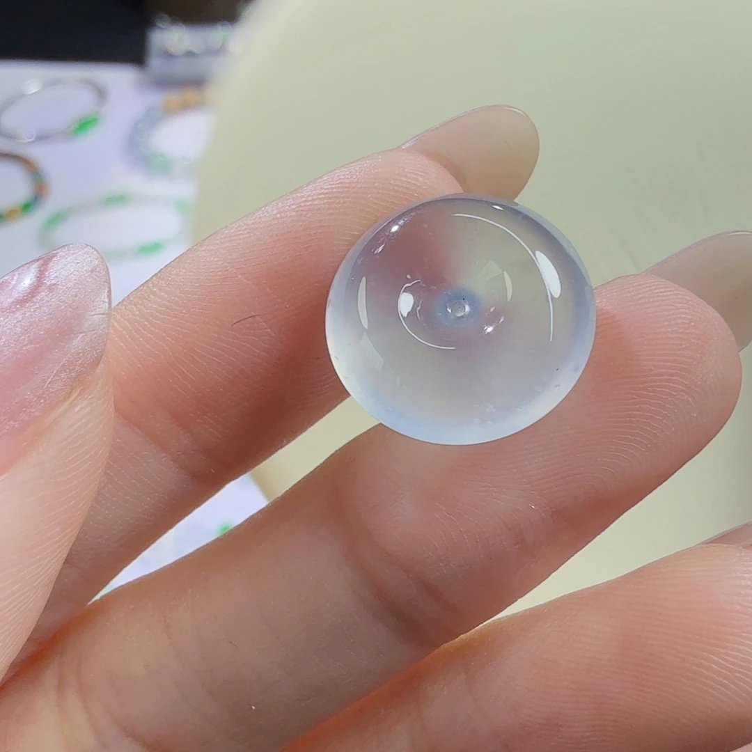 翡翠未镶嵌颈饰平安扣