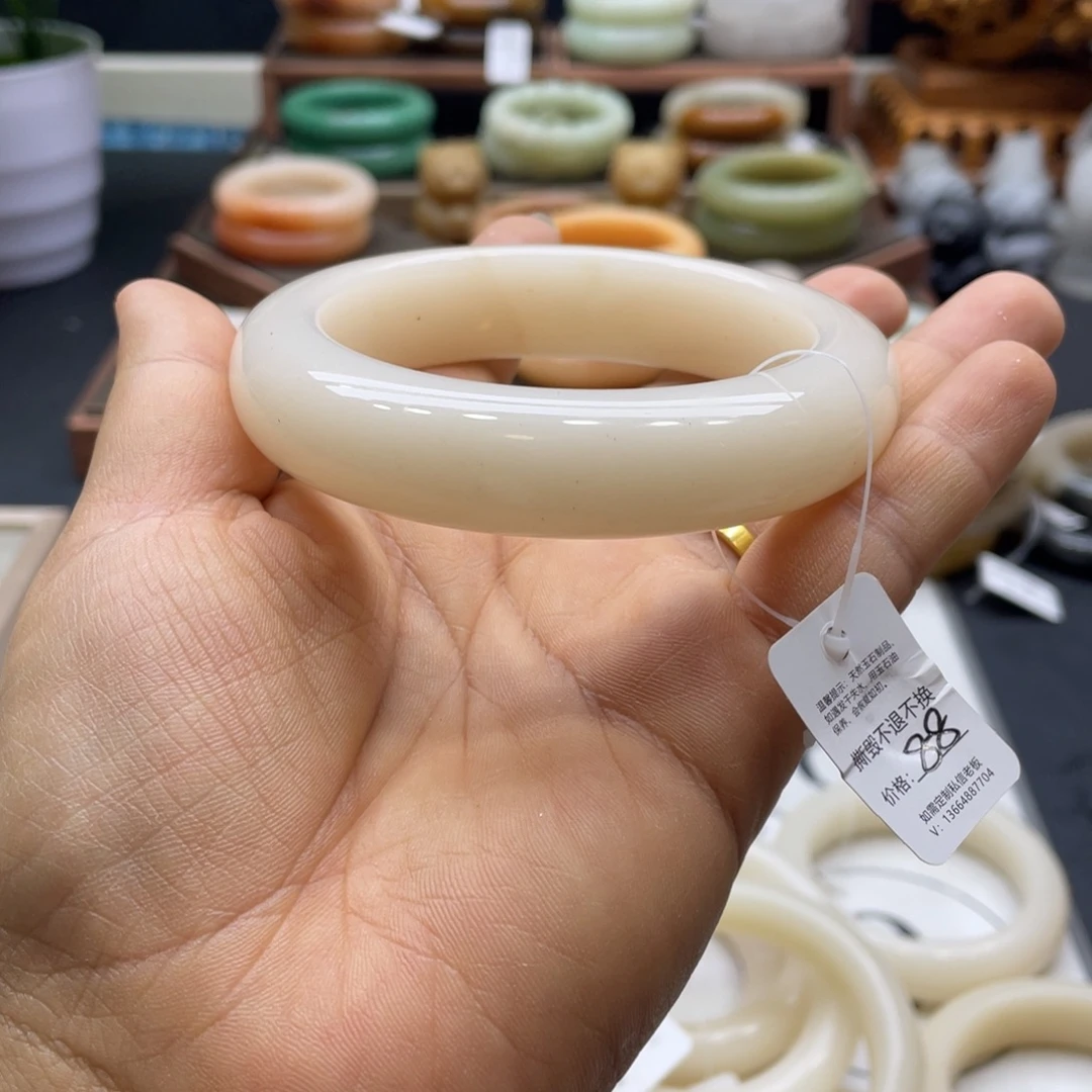 有***猫石英岩玉未镶嵌手镯