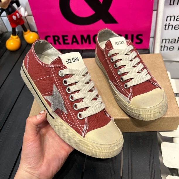 798韩版做旧酒红帆布小脏鞋