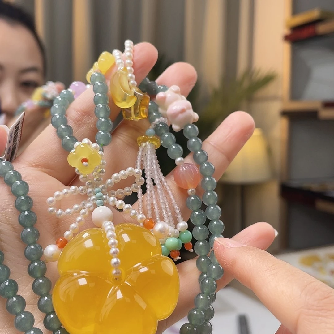 琥珀裸石未镶嵌蜜蜡吊坠