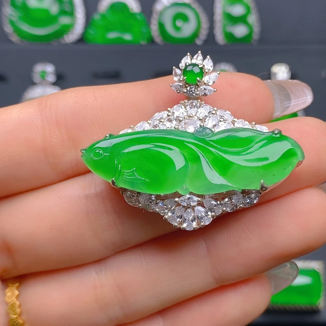 颈饰银S925镶嵌翡翠