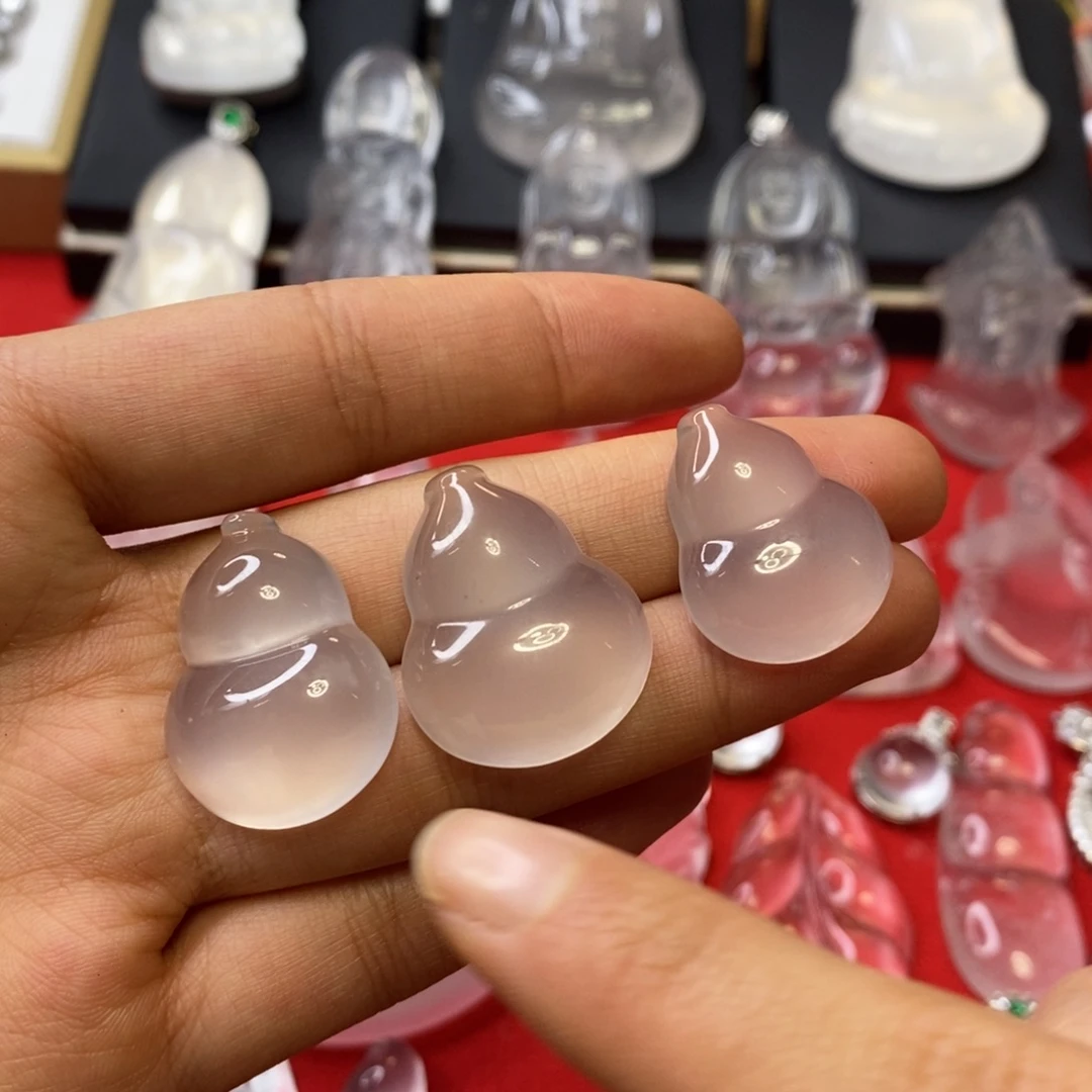 石英质玉未镶嵌吊坠