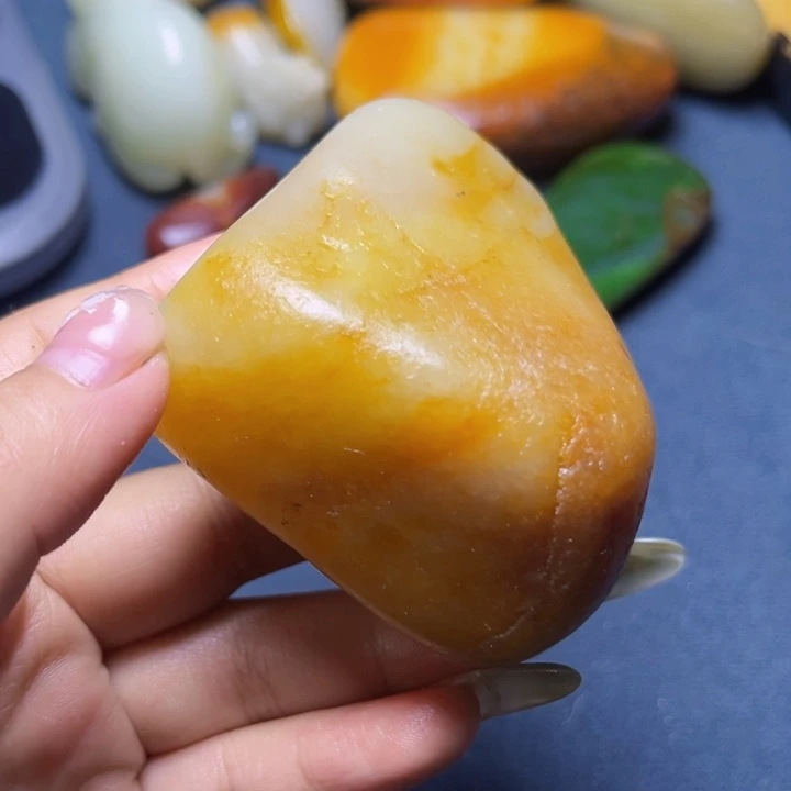 未镶嵌和田玉珠宝奇石