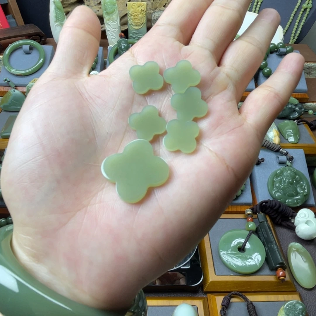 岫岩老玉（透闪石质玉）未镶嵌把件圈*