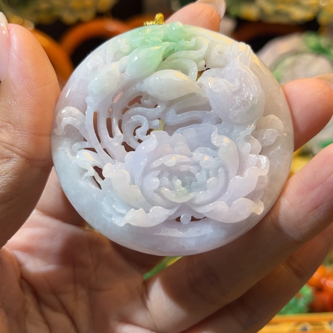 翡翠未镶嵌颈饰待编织