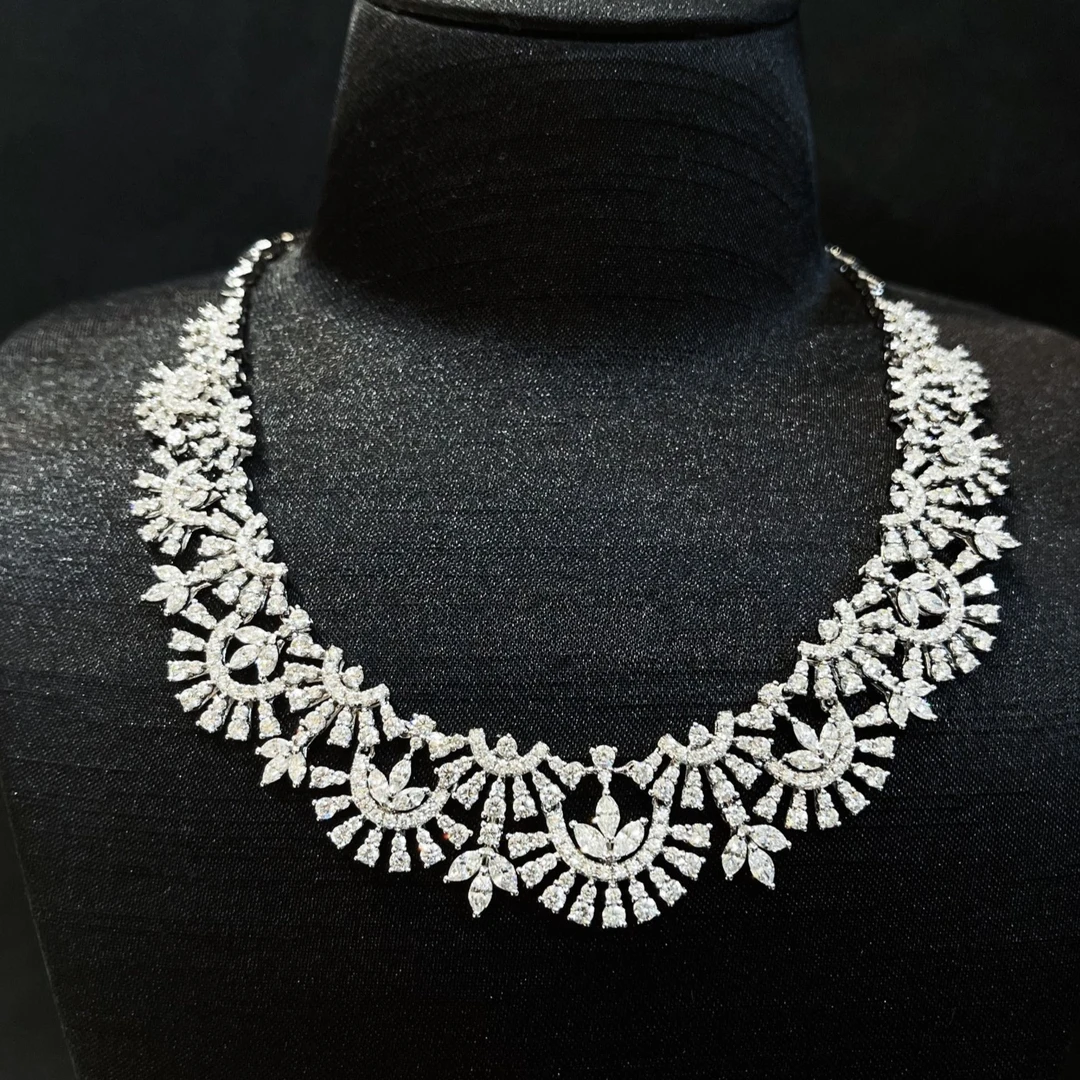 荟翠天下 豪华套链18K白奢华颈链公主方钻锁骨链项链天然钻石花簇
