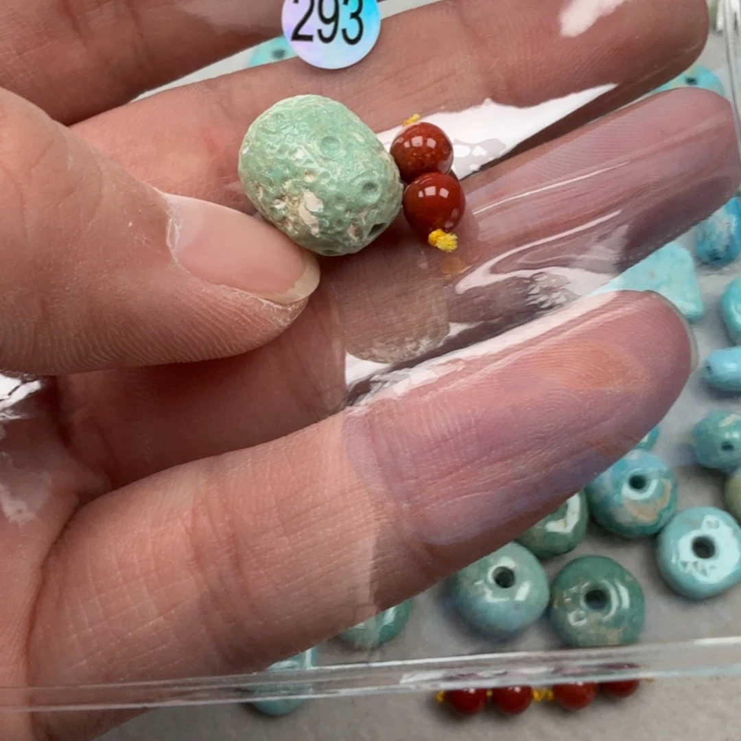 南红玛瑙未镶嵌珠宝奇石