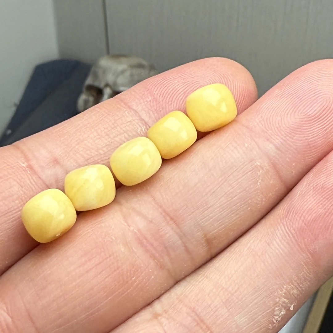 福利浓白蜡老型桶珠直径8+mm多样发一颗