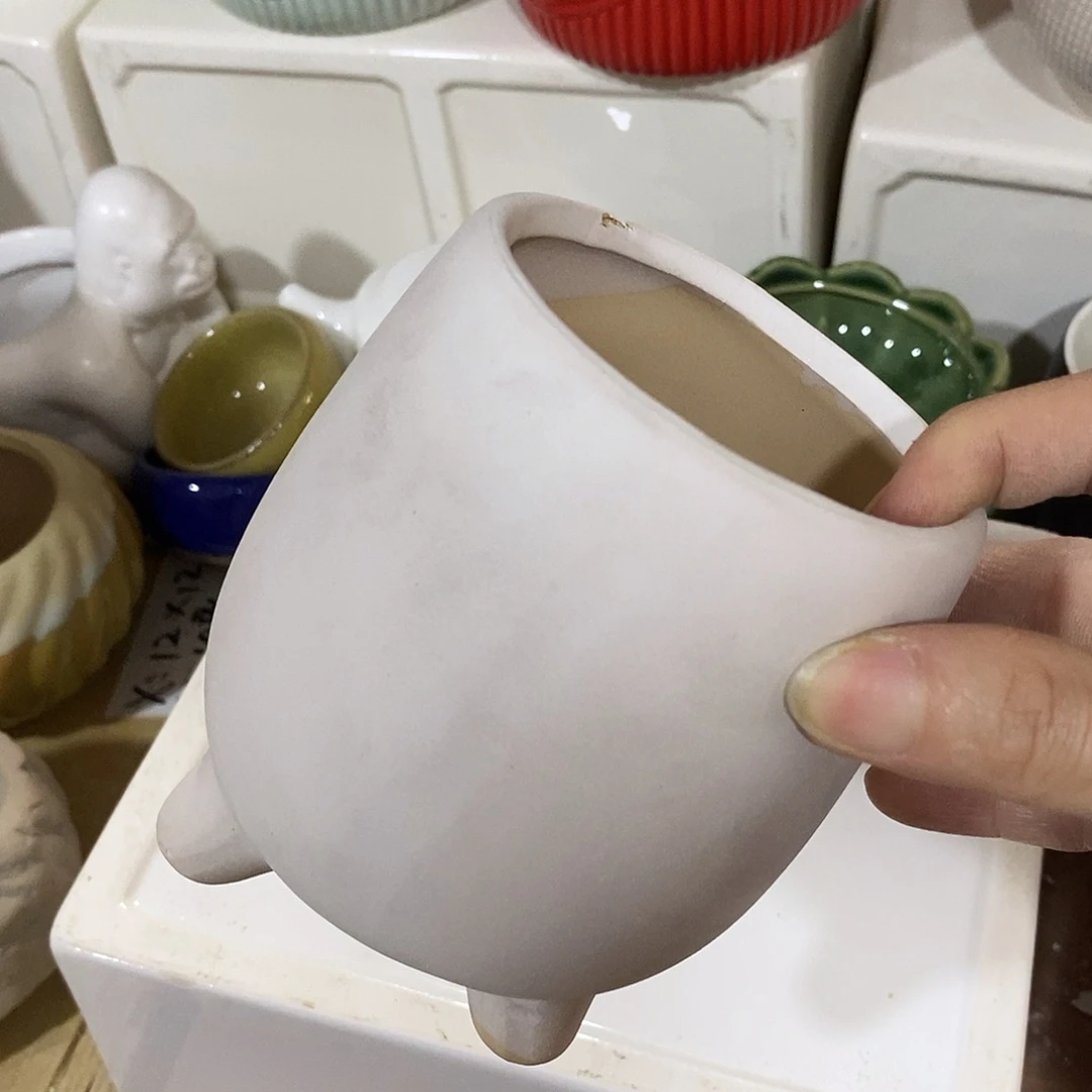 杯子陶盆有孔 瑕疵介意勿拍