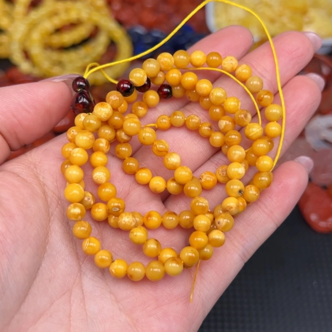 琥珀未镶嵌手链多样性