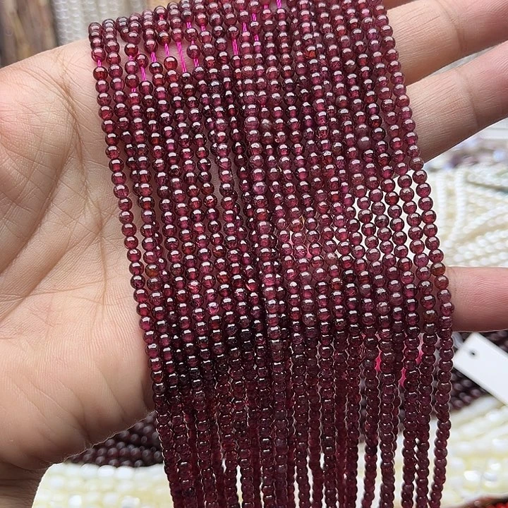 玛瑙/玉髓未镶嵌珠宝半成品一条3mm左右石榴石