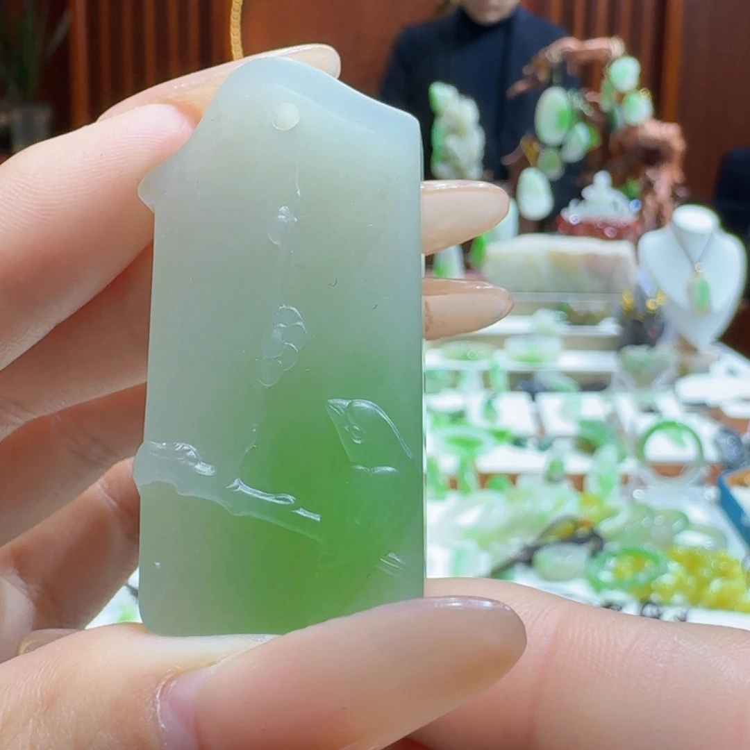 和田玉翠青花鸟牌未镶嵌