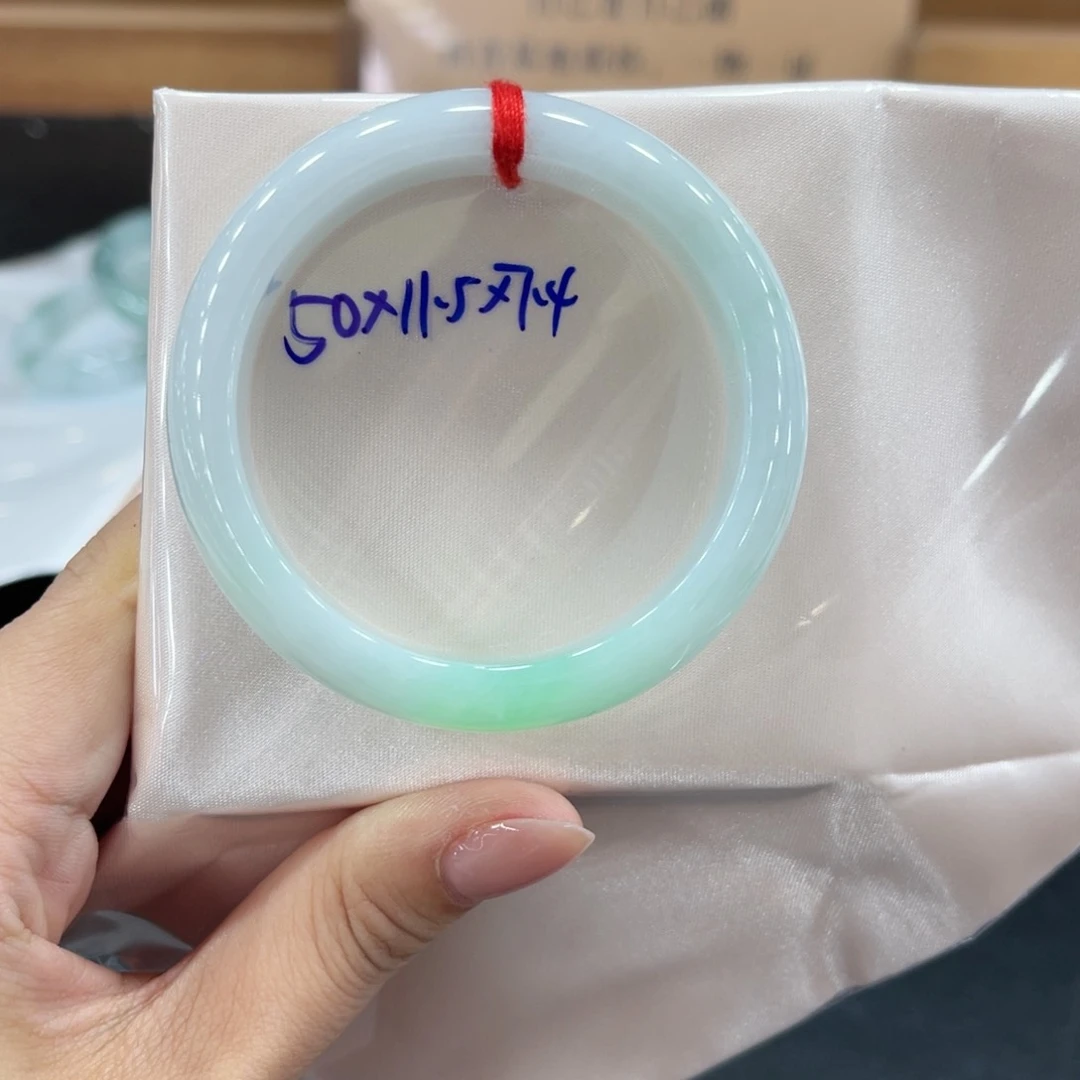 未镶嵌手镯翡翠翡翠
