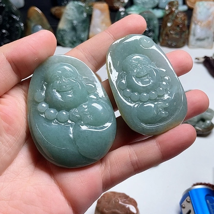 陆***学翡翠未镶嵌颈饰翡翠a货