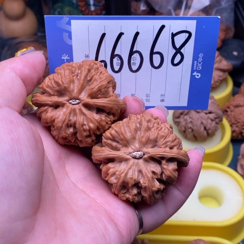 【闪购商品】文玩核桃把件用****6文玩核桃66668