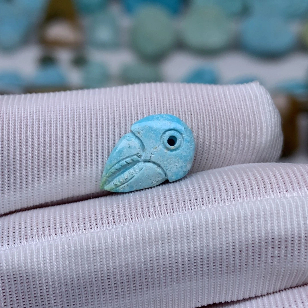 蟹钳雕刻配饰0.5克