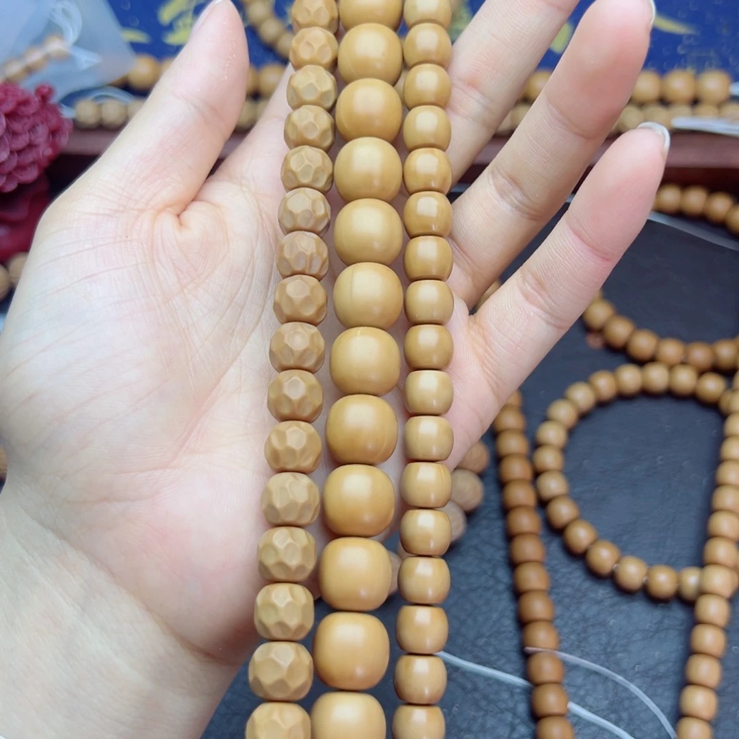 猴头核桃吊坠我****球无相，龙岩老型，直切