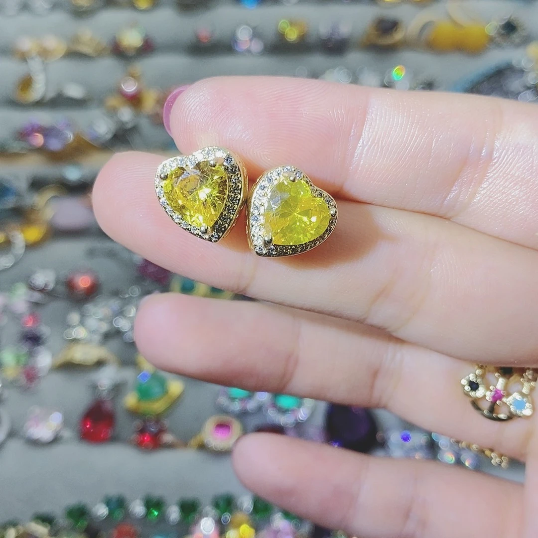 【闪购商品】银S925镶嵌托帕石耳饰