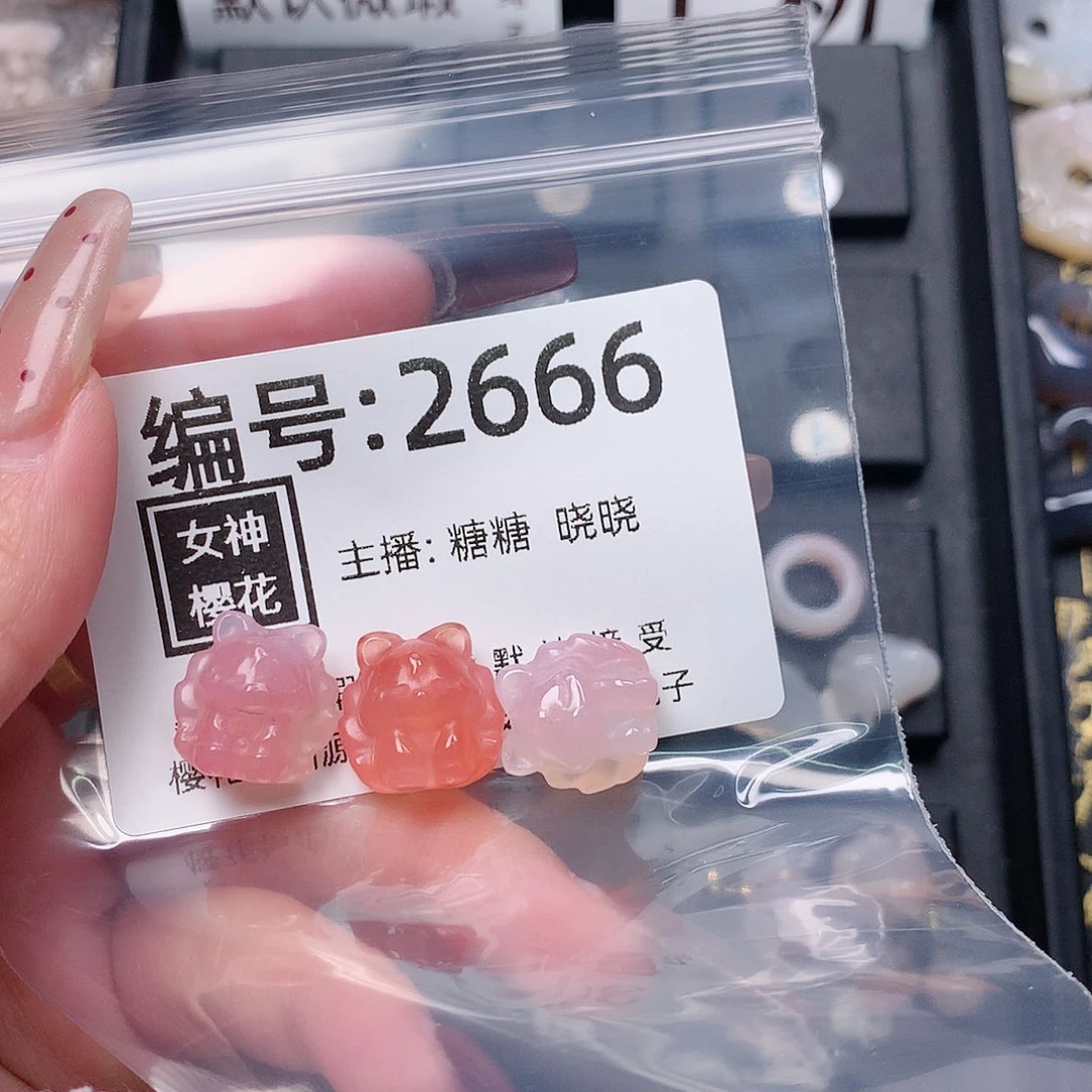 玛瑙/玉髓颈饰合金美**！