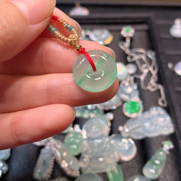 【闪购商品】颈饰未镶嵌翡翠翡翠