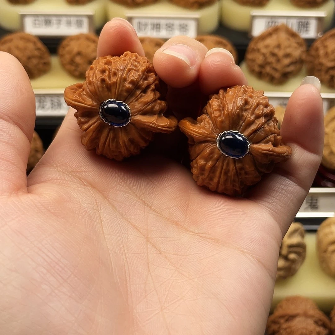 文玩核桃把件血麒麟37尺镶嵌