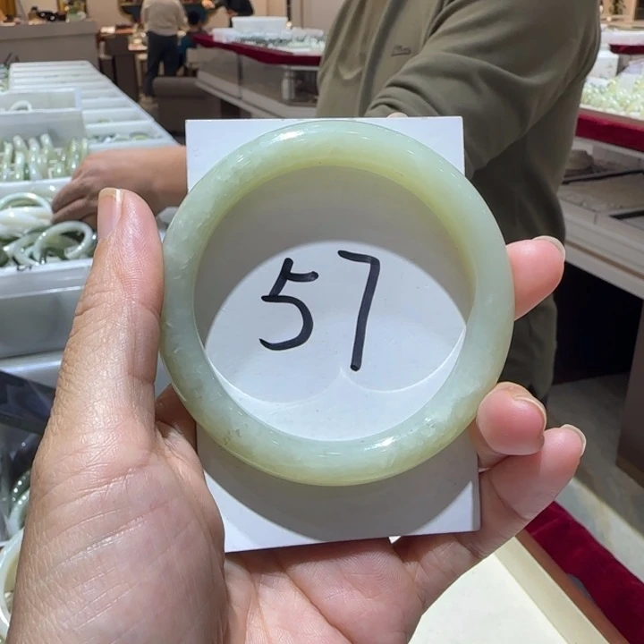 和田玉未镶嵌手镯739