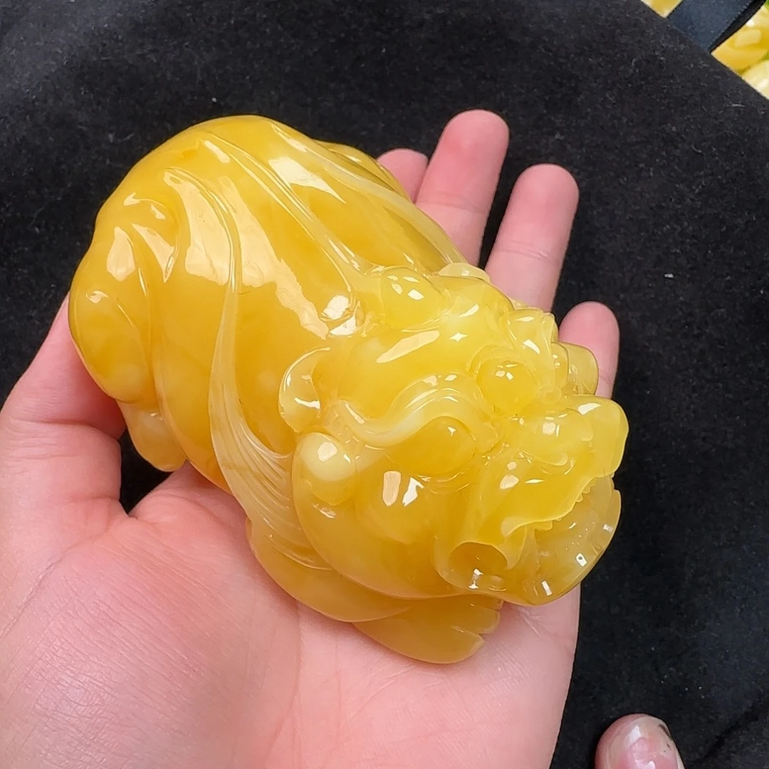 蜜蜡未镶嵌珠宝奇石