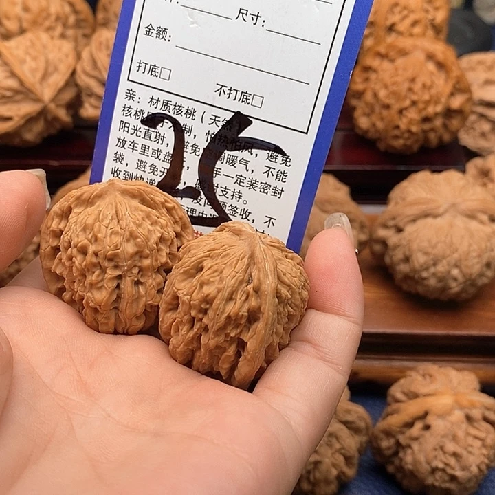 桃核吊坠四座楼狮子头33