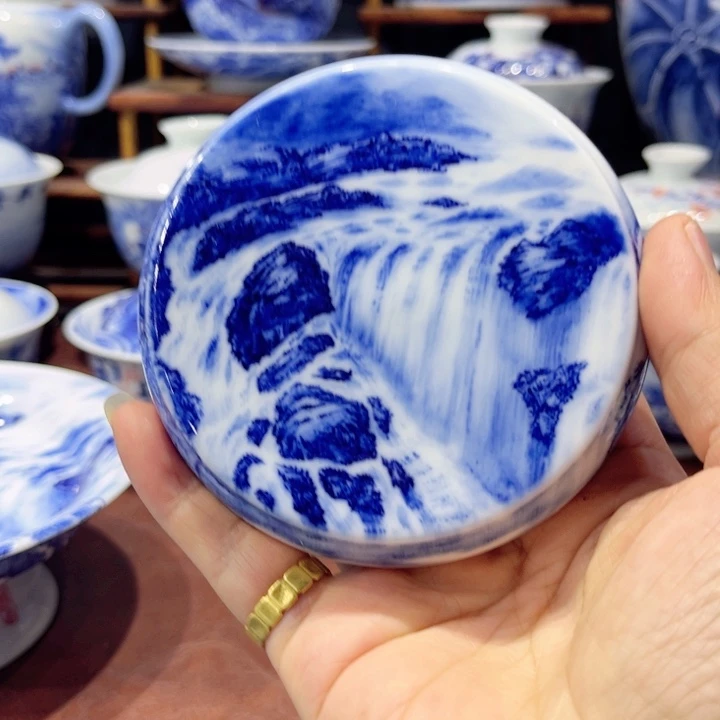 这***。瑞璟陶瓷有限公司